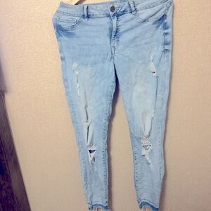 Light Blue Distressed Women's Jeans